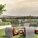 Nice In New Acton - 2Bd 2Bth Apt